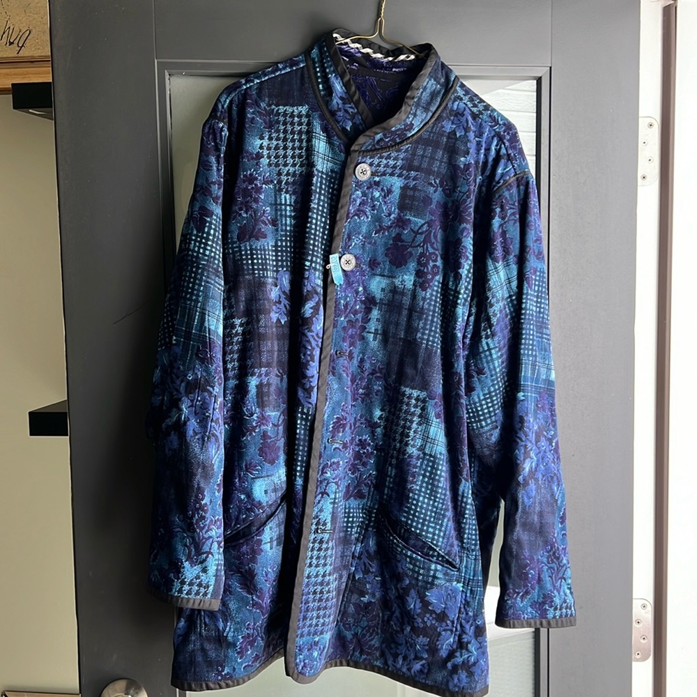 KOOS Of Course Reversible vintage Blazer one size fits most best for a large.